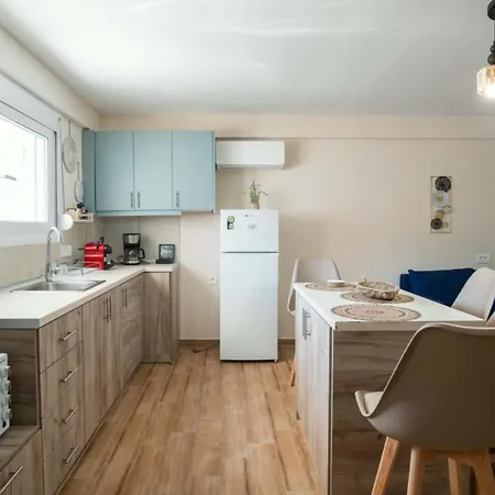 Stergios With Private Jacuzzi コリンビア