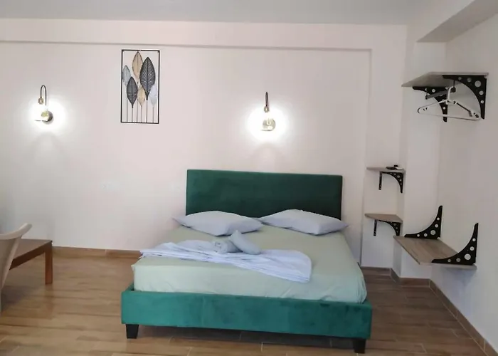 Stergios With Private Jacuzzi Διαμέρισμα *