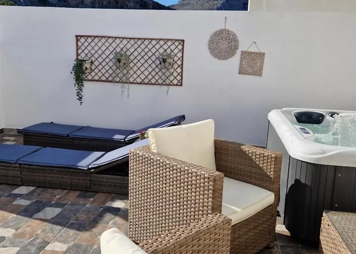 Stergios With Private Jacuzzi