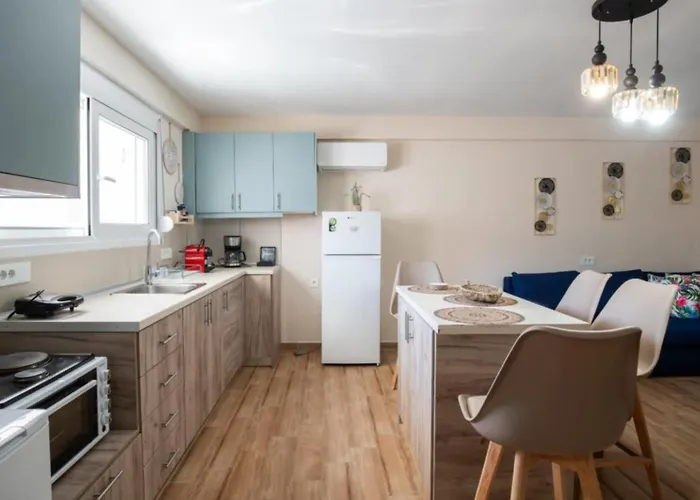 Stergios With Private Jacuzzi *